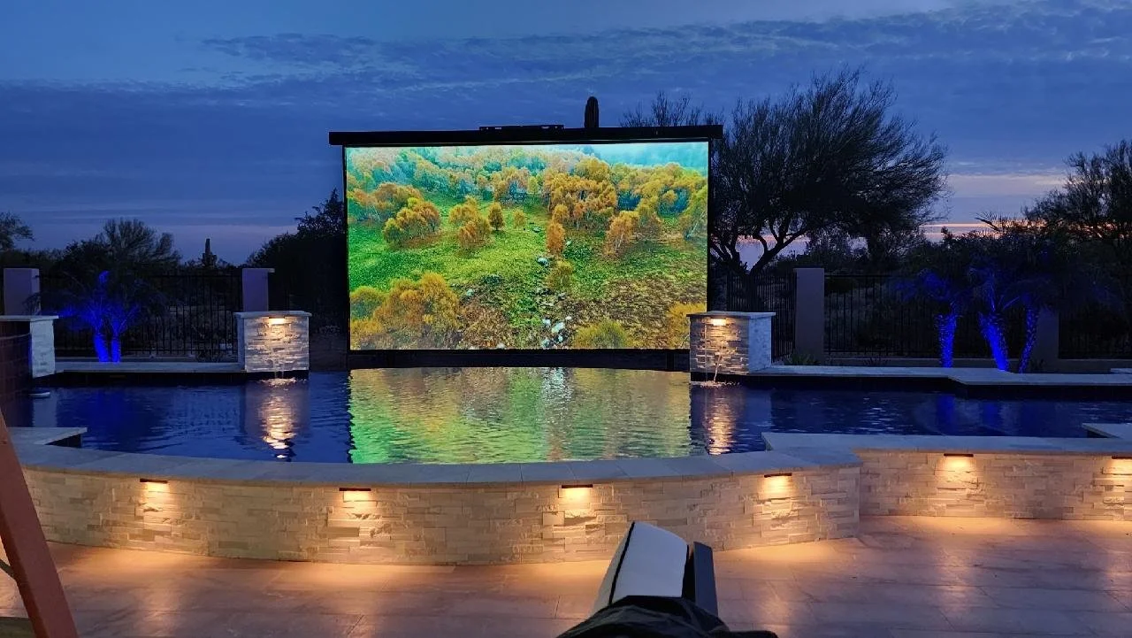 Wolf Cinema Fabulous Outdoor Theater 