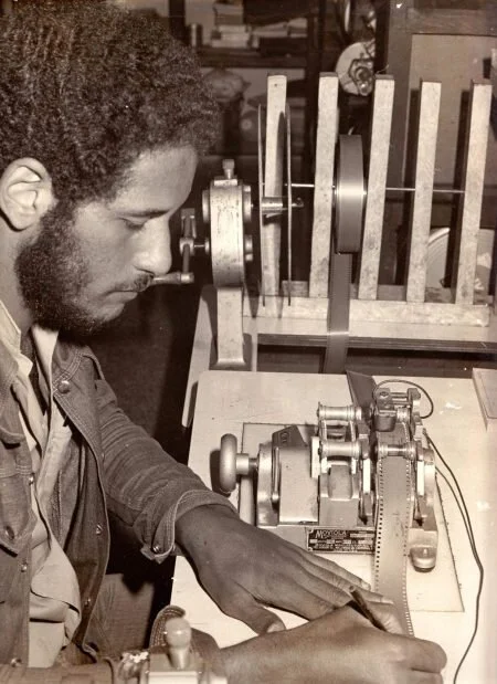 Ricardo Acosta: irreverente en cada fotograma by Carlos Lechuga