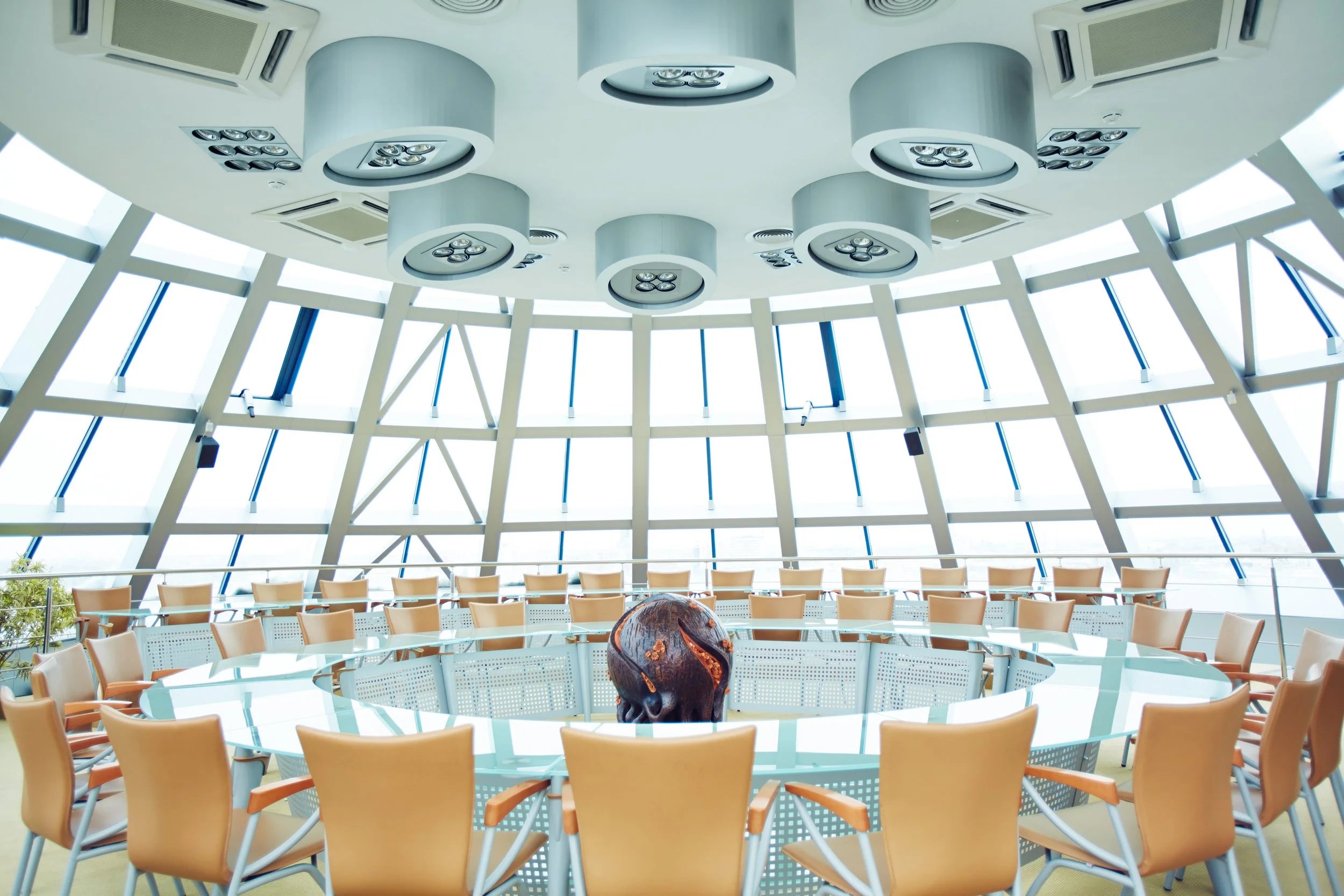 modern meeting room for collabotation, Flux