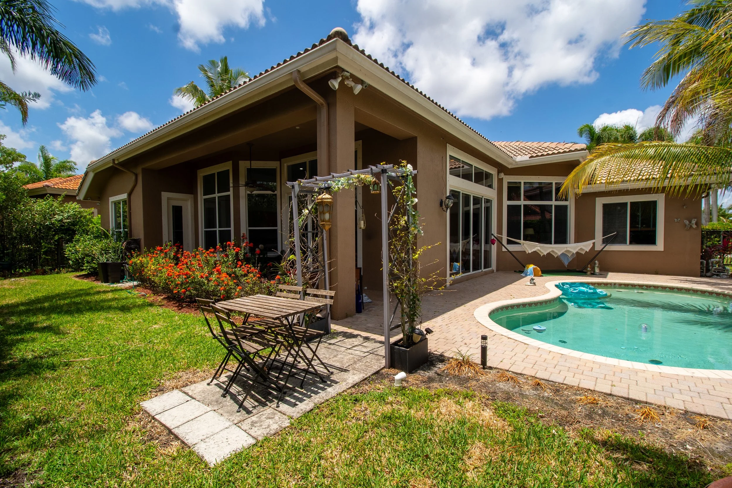Isabel-Pool-Listing-2.jpg
