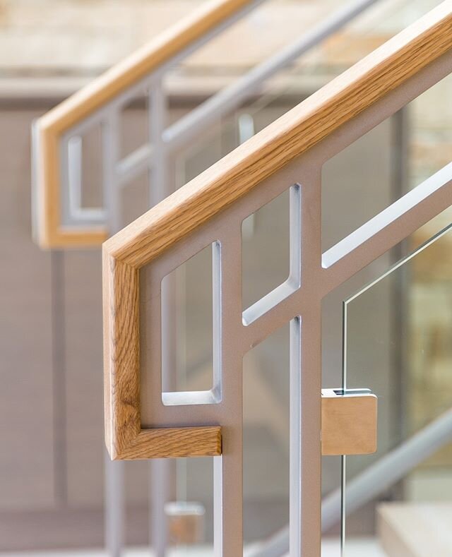 No custom request is ever too much. This locally-made combination of metal, oak and glass was the finishing touch to complete this stair. What's your favorite type of handrail?⁠
⁠
⁠
#stairdesign #customresidential #residentialarchitecture #coloradoar
