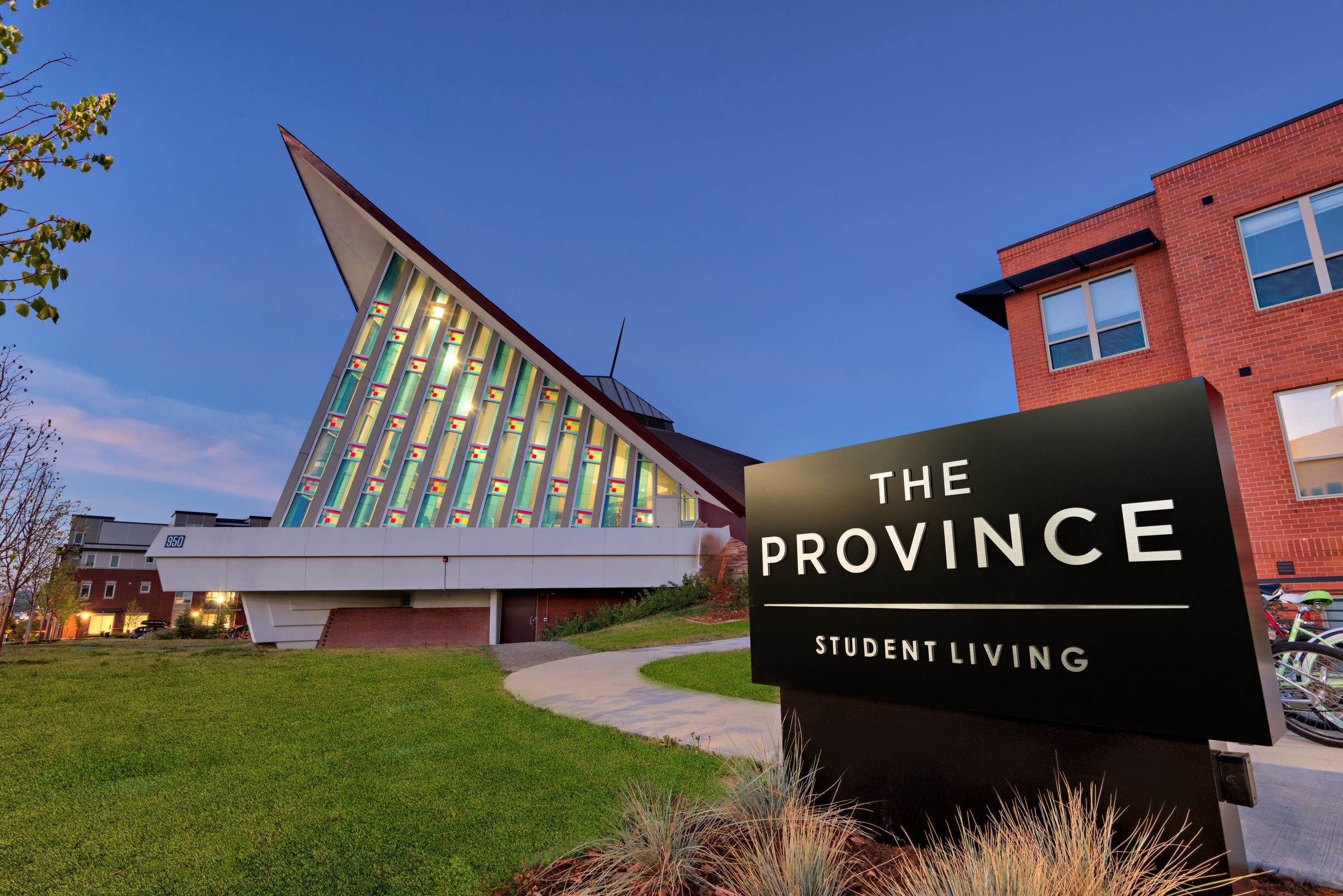 THE PROVINCE STUDENT LIVING