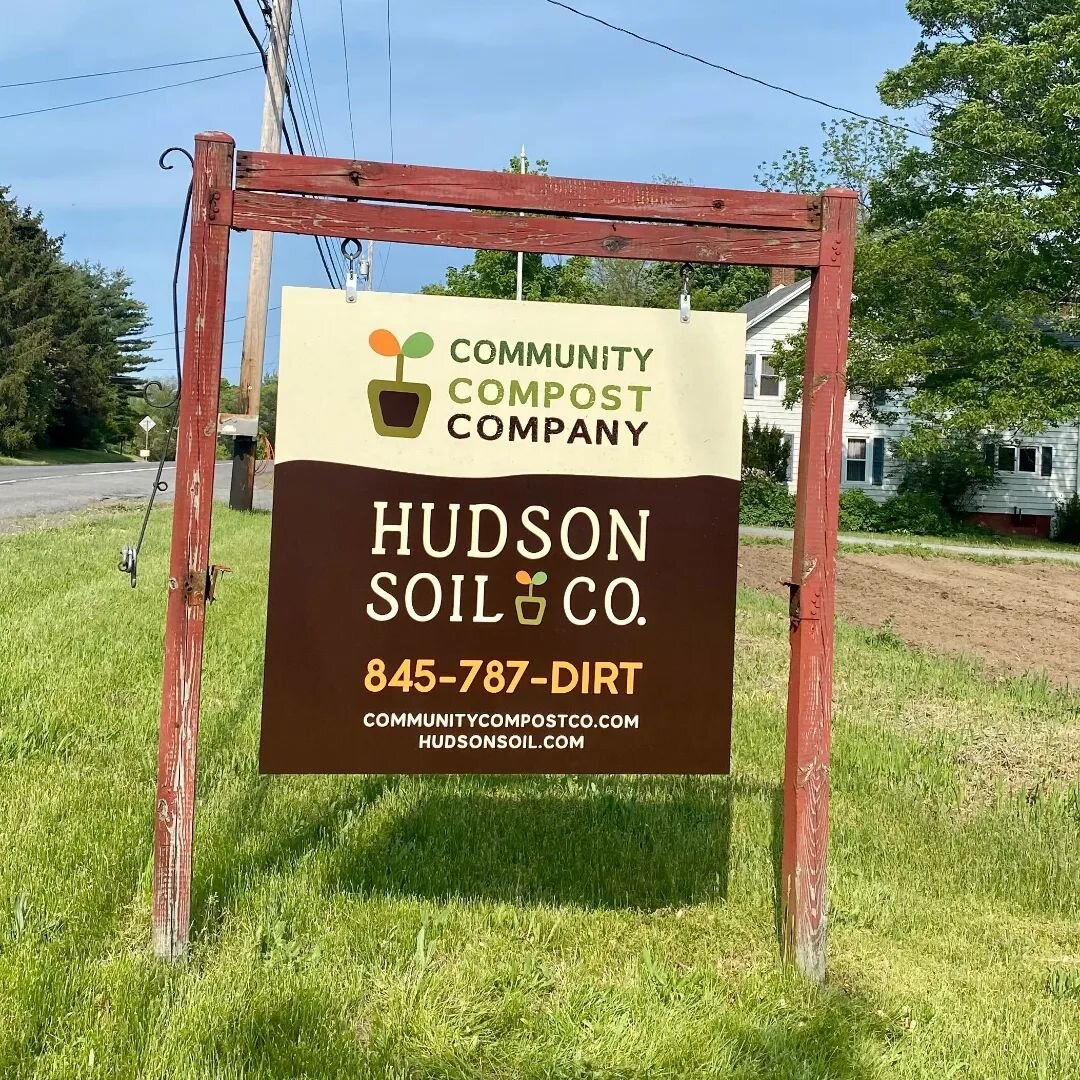New sign at our HQ on Route 209 in Kerhonkson! ☀️🌈
.
.
#compost #composting #soilfarm #kerhonkson #hudsonvalley