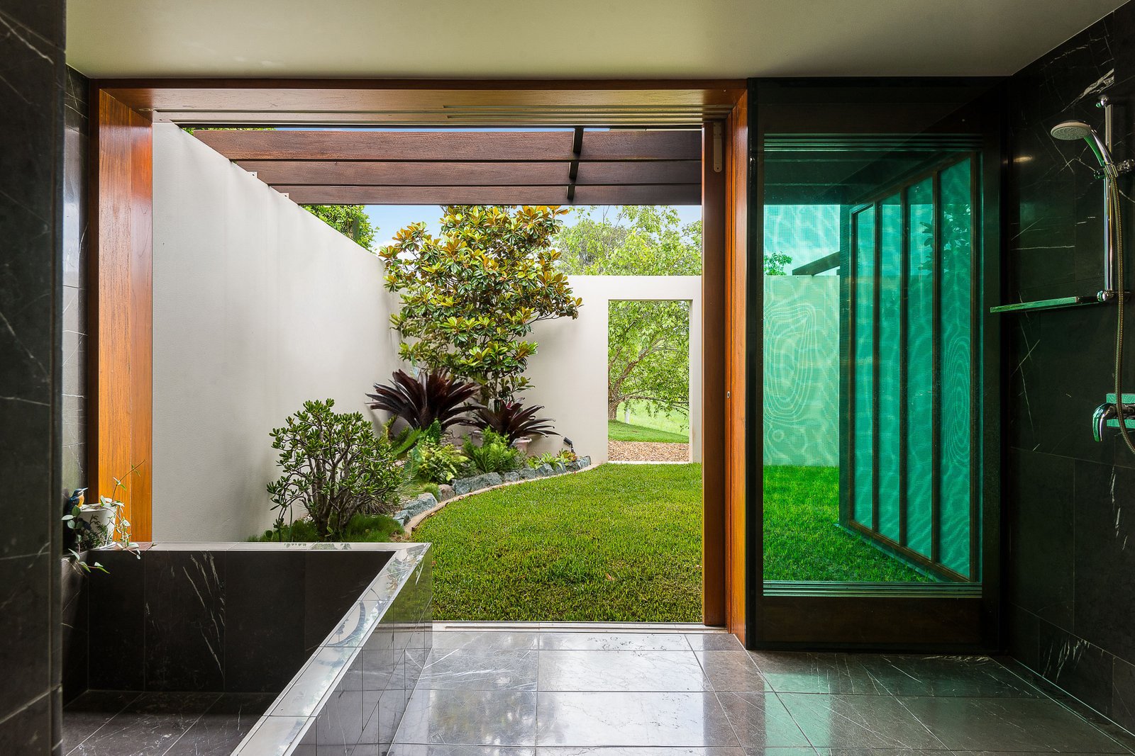 Master Ensuite