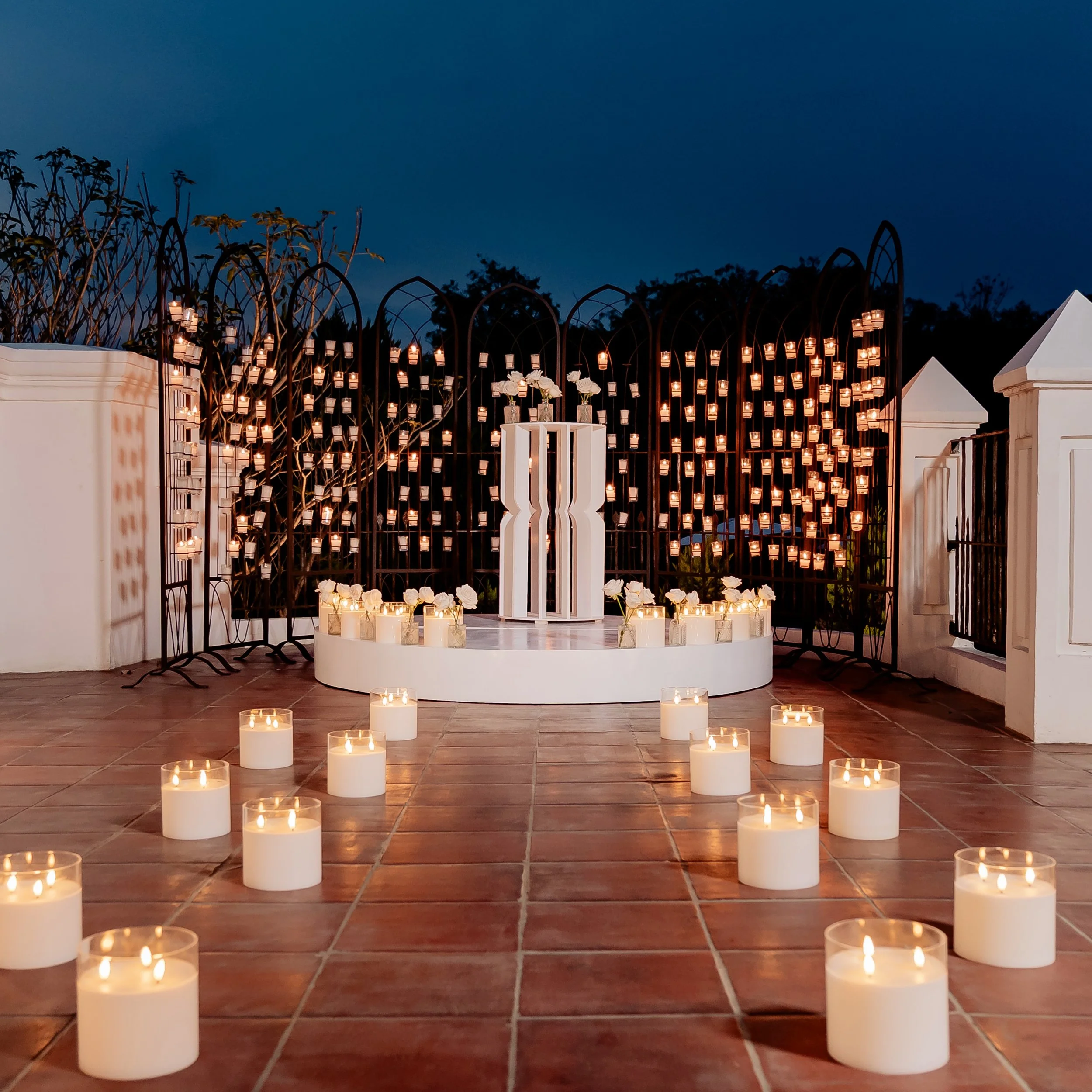 Ready to propose? We are confident our Royal Package is the most romantic and most memorable option in Antigua 💍✨ Quote with our experts today!