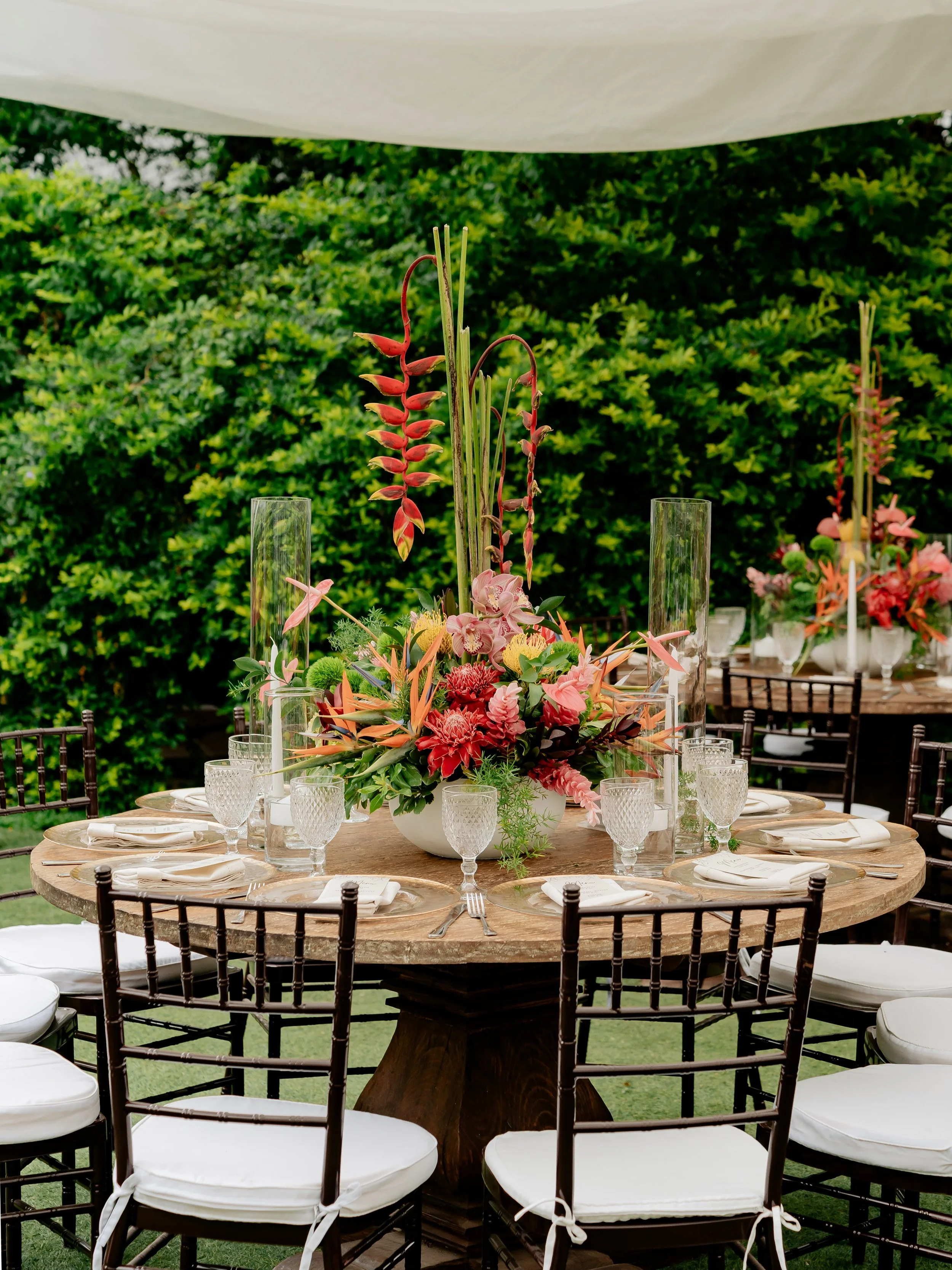 From the smallest floral detail to a breathtaking view of the volcanoes - let us manage it all, while you relax in our bridal spa #destinationwedding #antiguaguatemalaweddings #brideandgroom