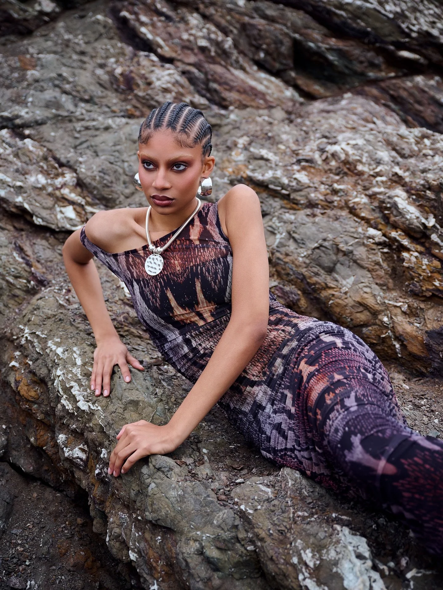 banger after banger!!! it&rsquo;s the best feeling ever when everything turns out exactly how you envisioned it 📸

Model: @iaiupo 
@scoutmodelagency 
MUA: @fkhbeauty 
Assist: @jenlovelyphoto 
Wardrobe &amp; styling: me!!

#fashionphotoshoot #bayarea