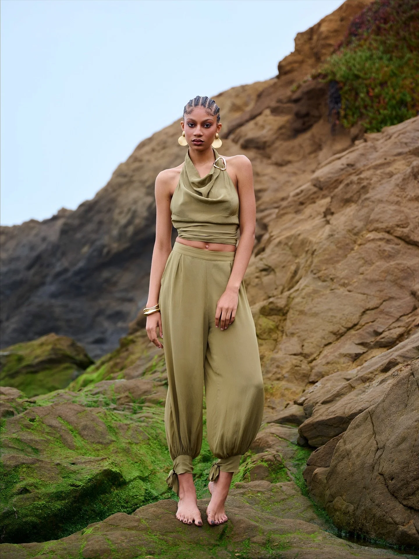 2nd look from this epic beach shoot 📸

Model: @iaiupo 
@scoutmodelagency 
MUA: @fkhbeauty 
Assist: @jenlovelyphoto 

#bayareaphotographer #nikoncreators #sfphotographer #fashionphotoshoot #fashionphotography #beautyphotographer #laphotographer