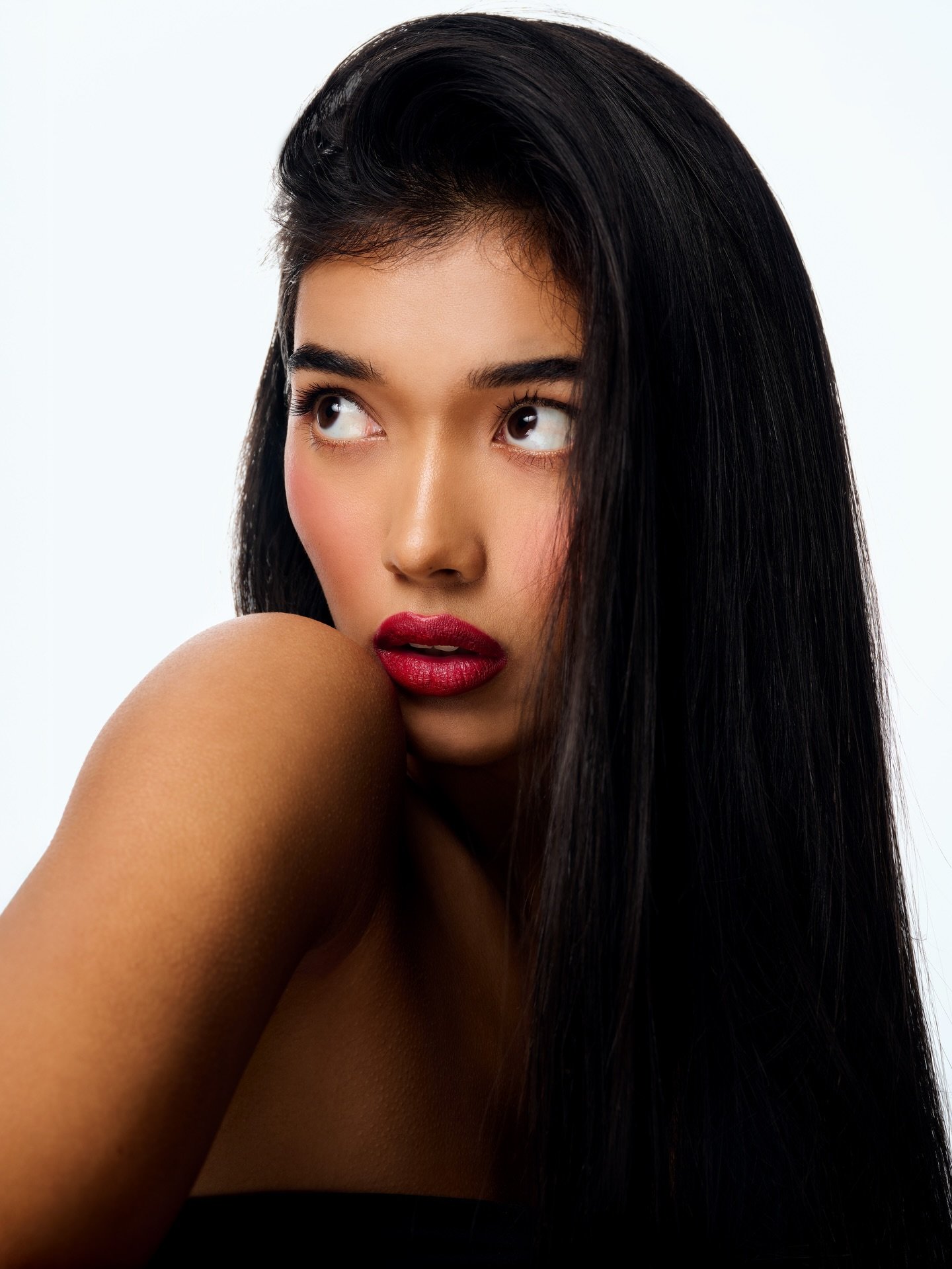 Toni from @margauxtheagency 💋
Hair &amp; Makeup: @kc_beautyandskin 

#bayareaphotographer #beautyphotoshoot #beautyphotographer #laphotographer #beautyphotography