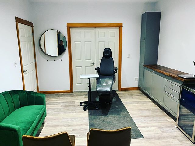 Progress.... the new space is coming together.  Can&rsquo;t wait to start seeing clients here soon! .
.
#newoffice #westseattle #newbusinessowner #newventures #botox #dermalfillers #pdothreads #vampirefacial #PRP #aesthetics #seattlemedrevive #pnw