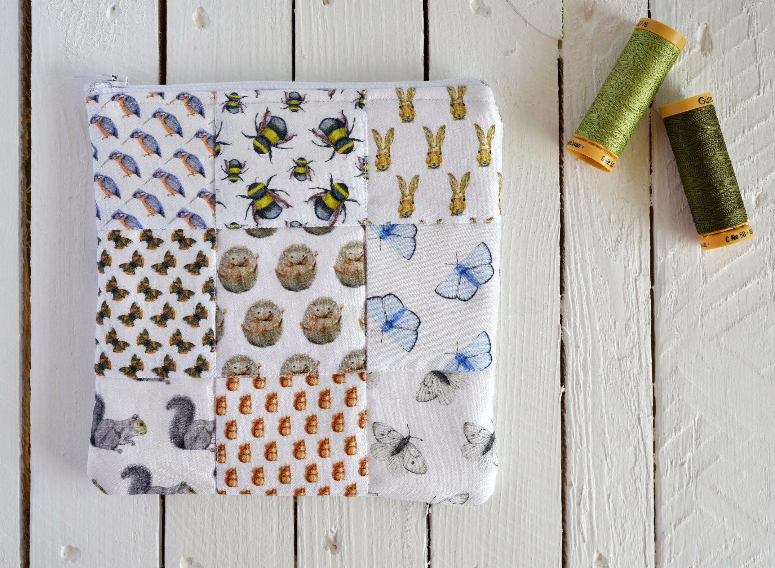 WILDLIFE FABRIC ZIPPY BAG 3.JPG