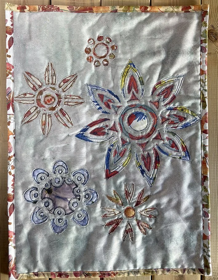 FLOWER APPLIQUE MAKE.jpeg