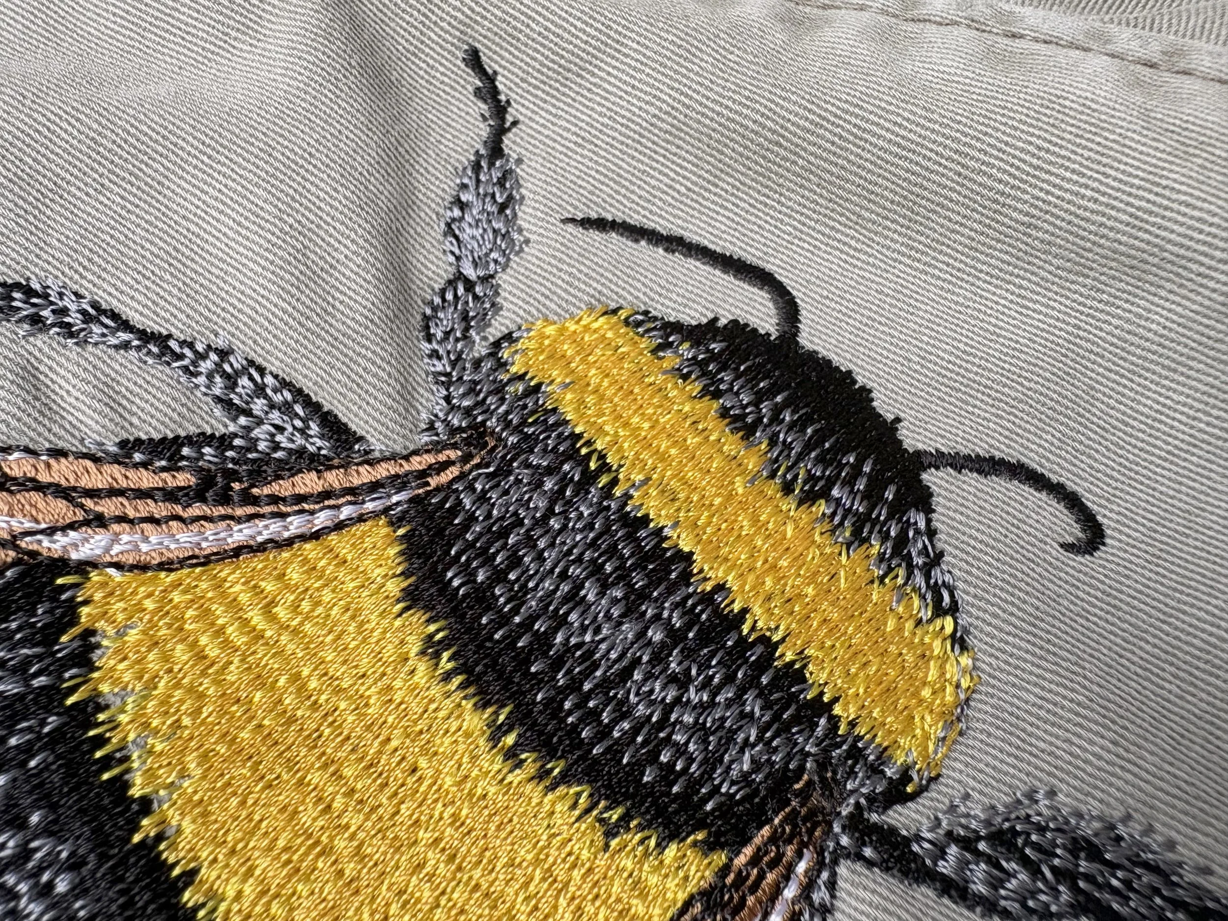 BUMBLE BEE BUM EMBROIDERY PATTERN ON KHAKI.jpeg