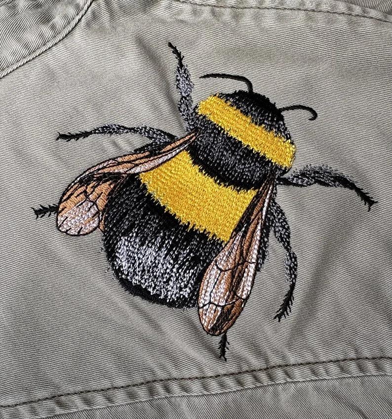 BUMBLE BEE EMBROIDERY PATTERN ON KHAKI.jpeg