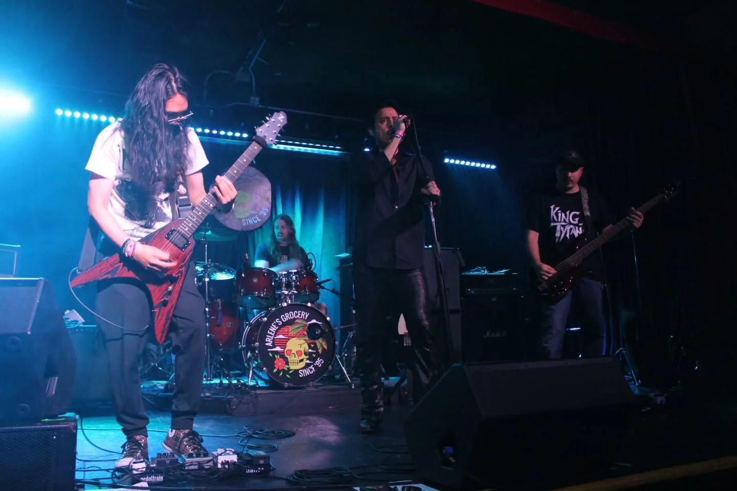 A few shots from our last show at @arlenesgrocery. Thank you all for coming out and please check out our new single "Arnold" available now on all streaming platforms. 🤘🏻
📸 @jose_o_veras 
.
.
.
#arlenesgrocery #livemusic #rock #music #ne