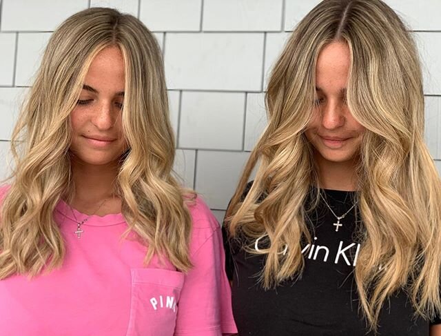 TWINS! 👯&zwj;♀️.
.
.
Colors by @teasybreezy.ct and cuts and styles by @stephariabeauty and @beautiesbygrace TEAM WORK!! 🙌🏻.
.
#fairfield #fairfieldhair #fairfieldct #fairfieldmoms #cthair #cthaircolor #cthairsalon #cthairstylist #cthaircolorist #c