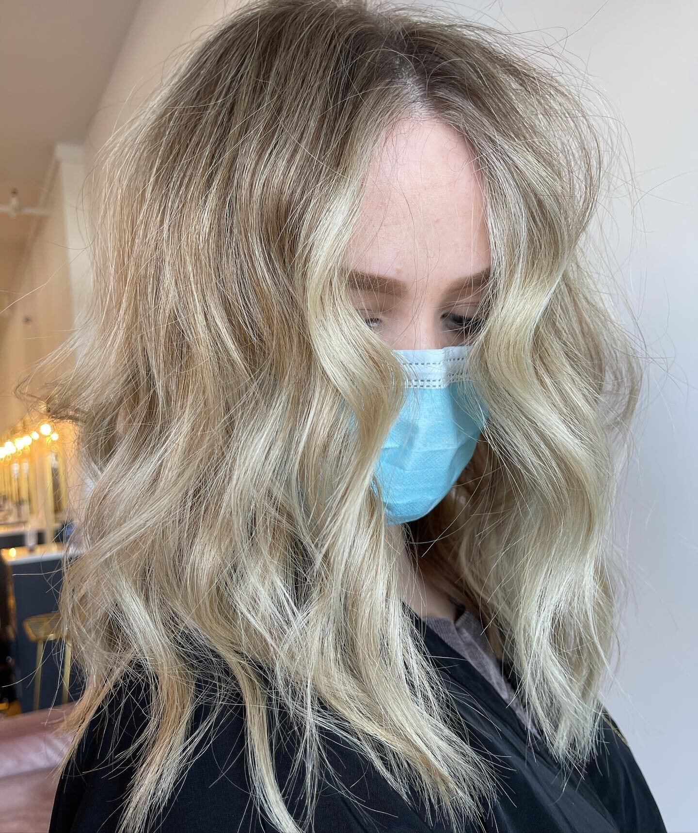 No vacation this winter? Feeling extra dull and pale? Get some highlights...they work wonders for your mood ☀️ 

#goldwell #oligopro #blonde #highlights #teasylights #beachhair #fairfieldcounty