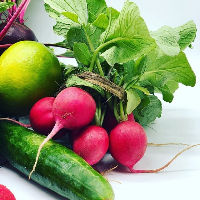 Who&rsquo;s ready for some delicious fresh produce?! We have just a few spots left open for our CSA box going out tomorrow! 
#csahawaii #eatlocal #buylocal #hawaiilife #freshfood #bigislandlove