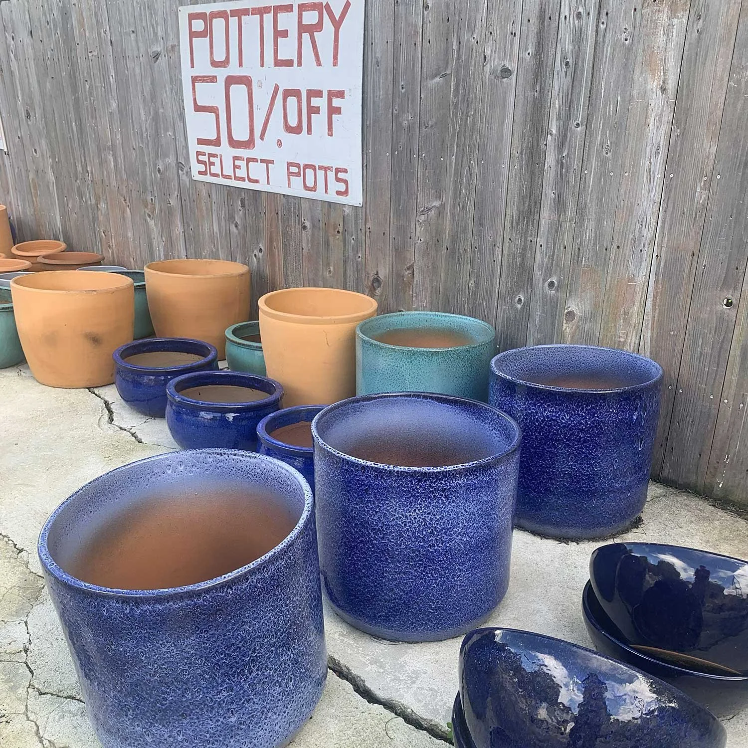 Pottery_Sale_3.jpg