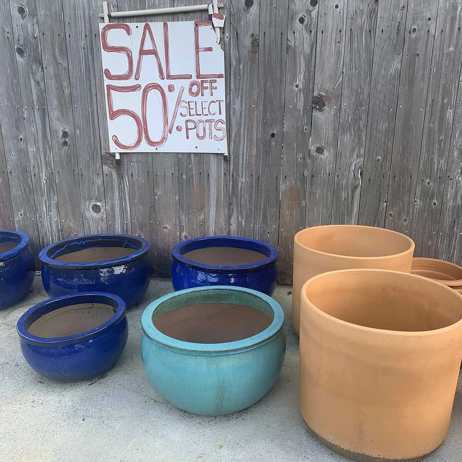 Pottery_Sale_1.jpg