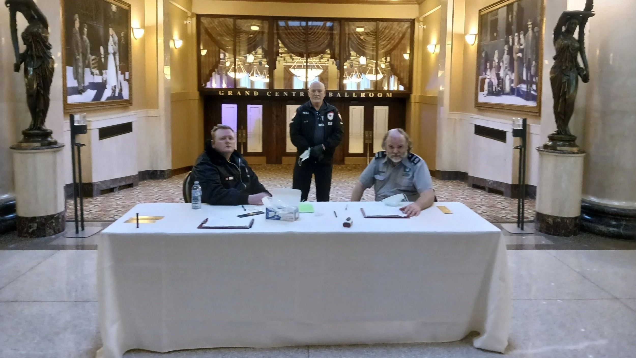 Professional security guards providing commercial and mobile patrol security services across Hamilton and Niagara Region