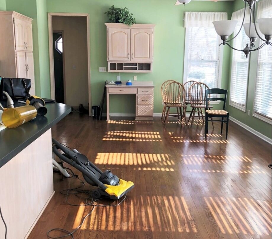 Before: Contemporary Overland Park Kansas Kitchen needs purpose