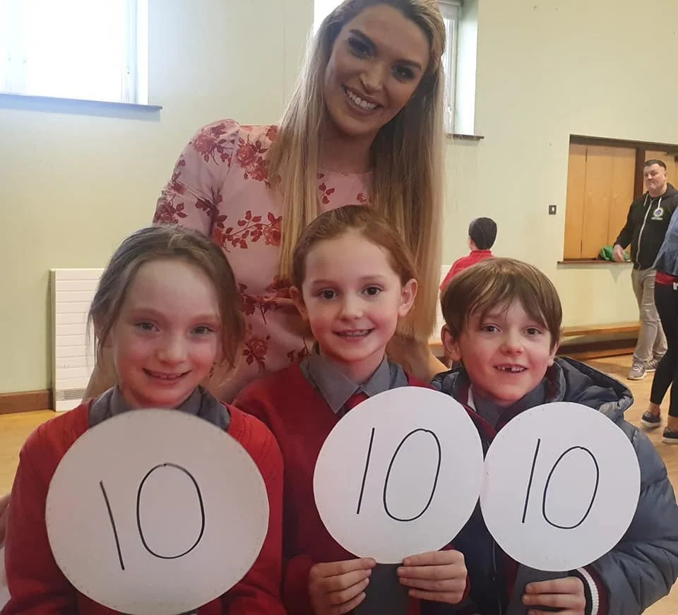 Grainne &amp; Kai strut their stuff at Scoil Iosagain