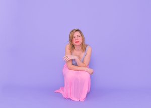 Press shots and photos of Lou Sanders