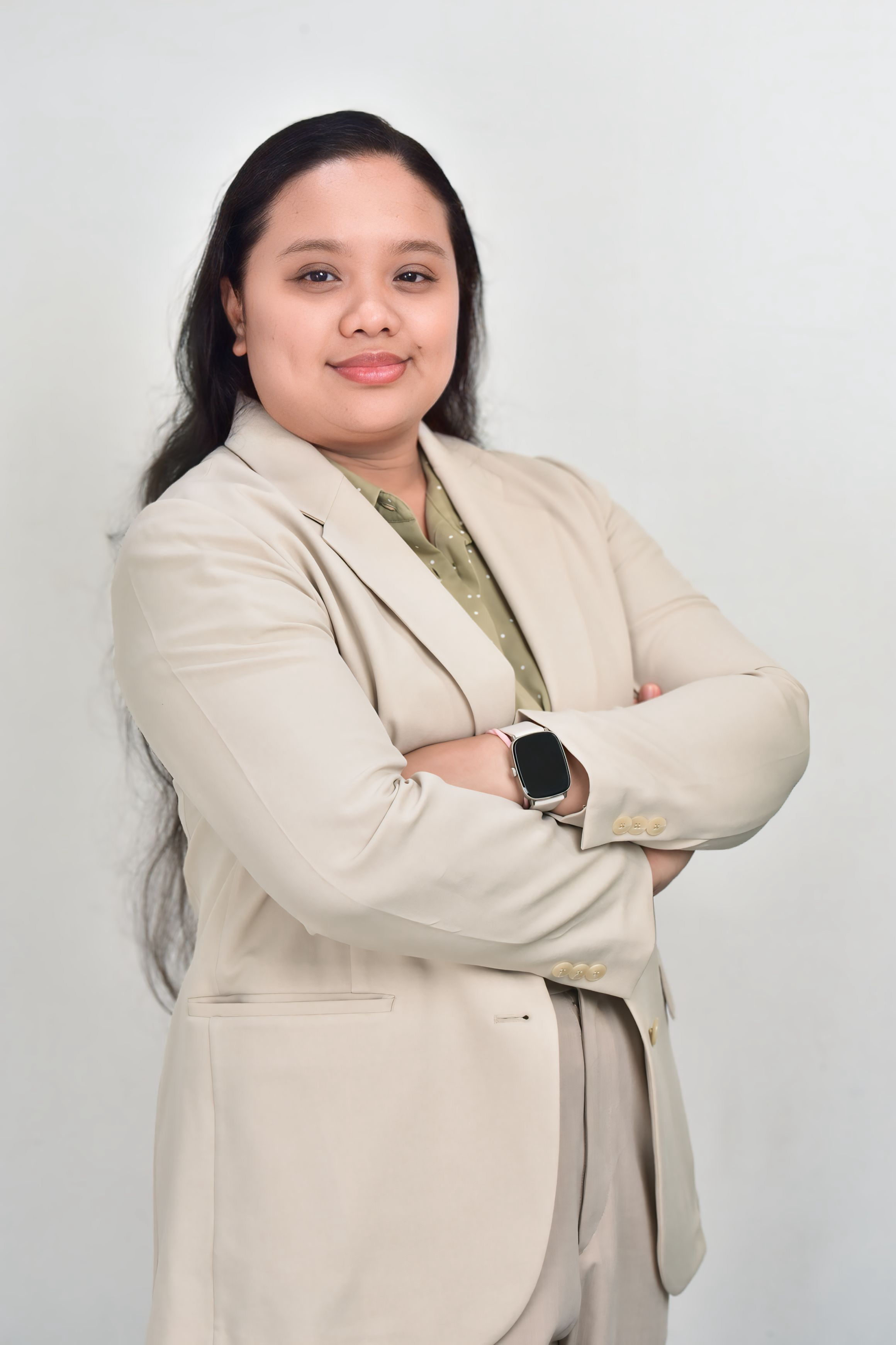 An Instagram logo, consisting of a white outline of a camera on a pink background.