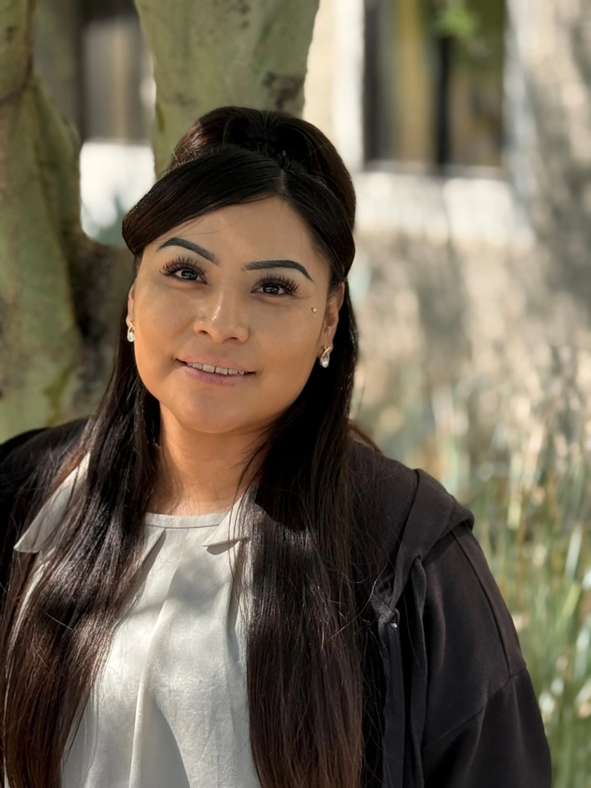 Hali Lomayesva, HR Assistant
