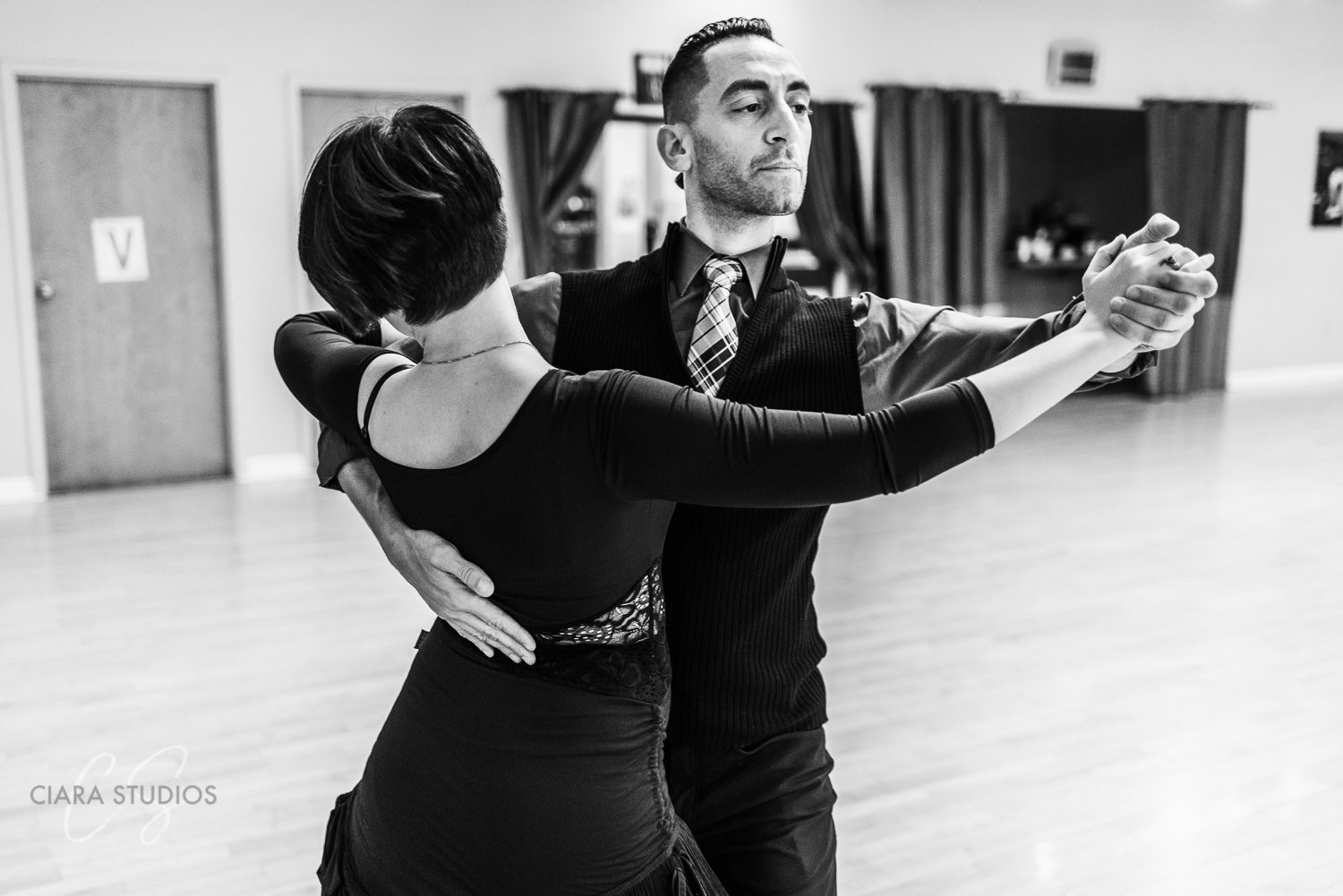 20211202_Ballroom Dance Studio Photography_Ciara Studios_Fred Astaire Willoughby_Kellie Love Titus_111.jpg