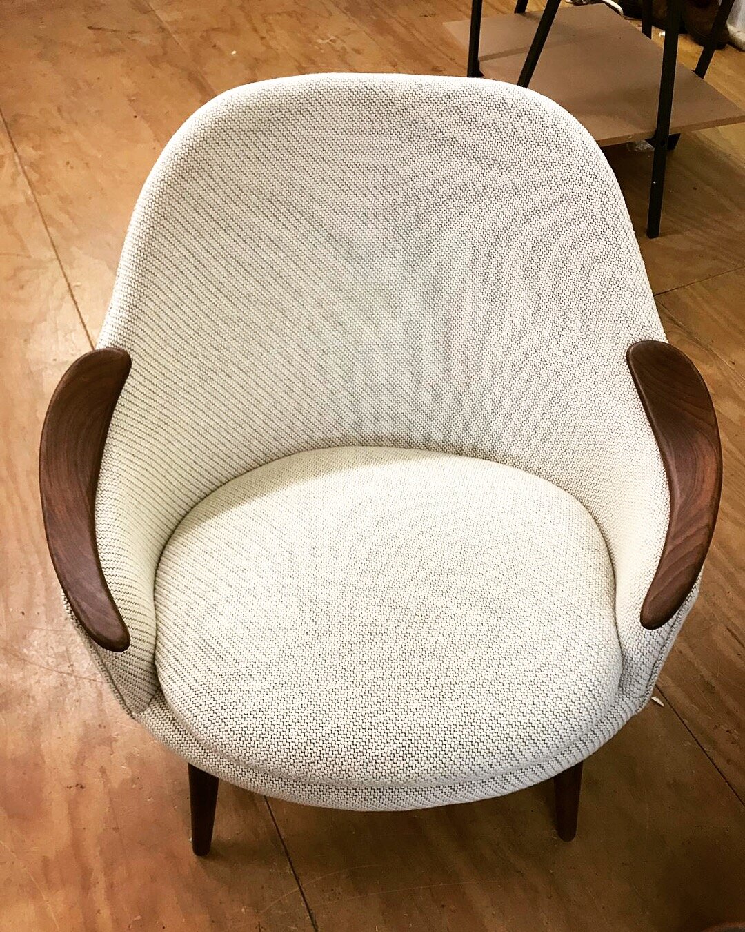 Curved mid-century chair