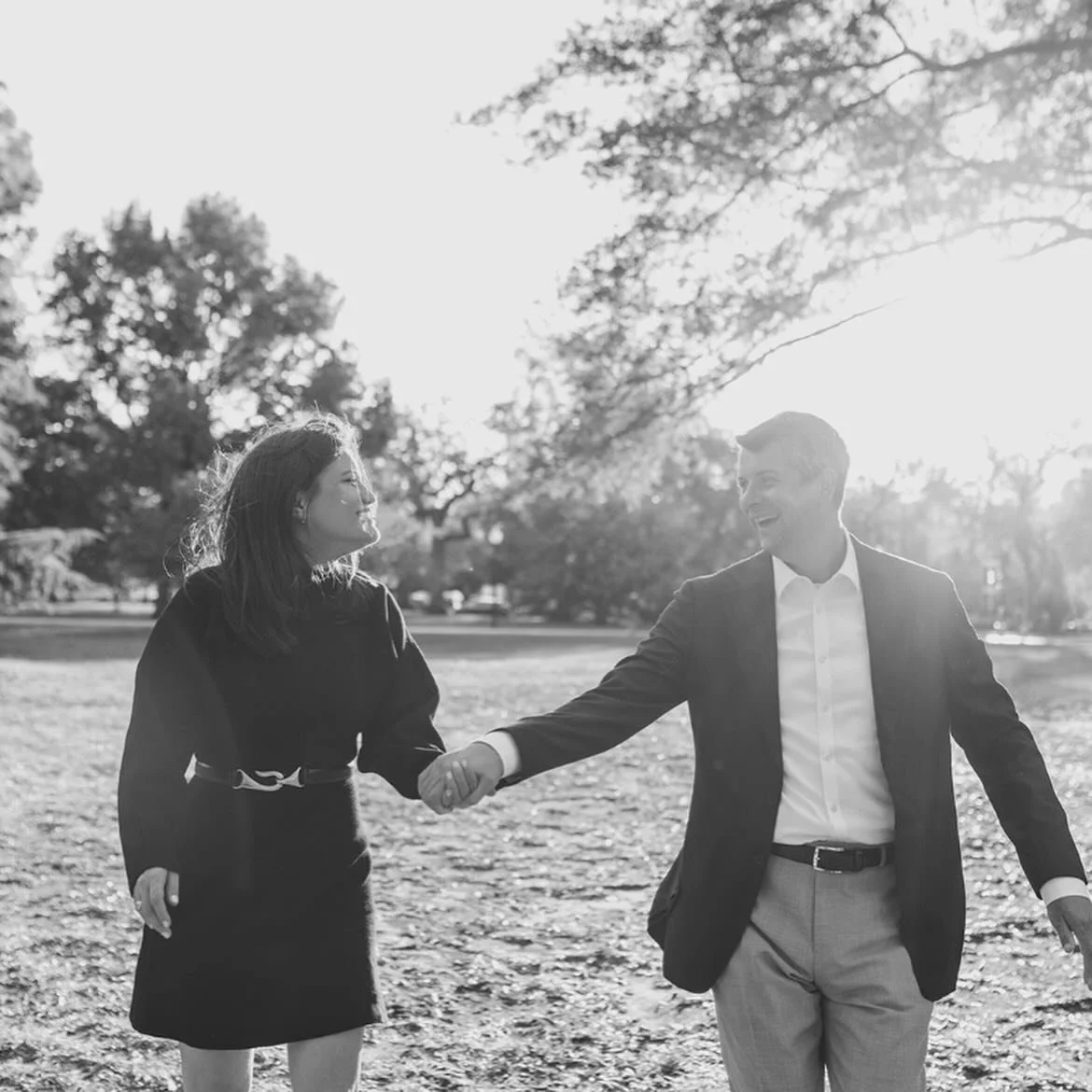 Engagement season is here, and with it comes the magic of new beginnings🤍
From your first &ldquo;yes&rdquo; to the first celebration, every moment is an opportunity to create something truly unforgettable. At Events Extraordinaire, we specialize in 