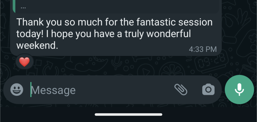 Screenshot of parent feedback expressing positive experience with CloudSpeech online speech therapy.