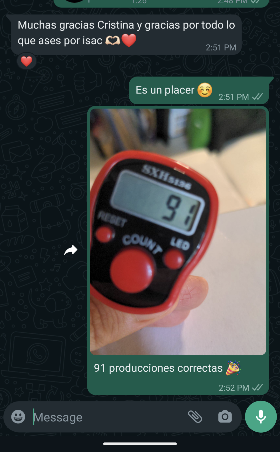 Screenshot of parent feedback expressing positive experience with CloudSpeech online speech therapy.