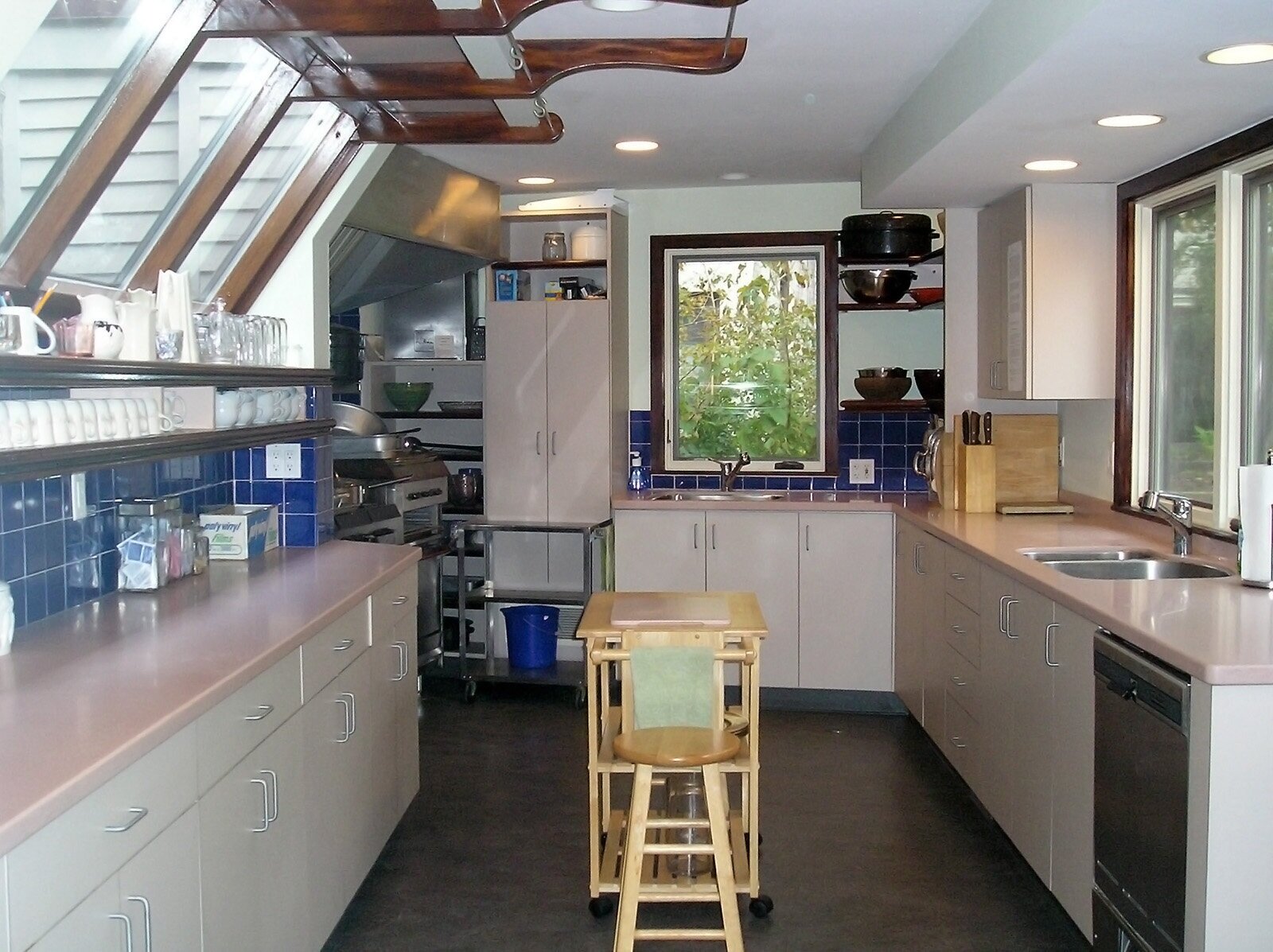 Kitchen3.jpg