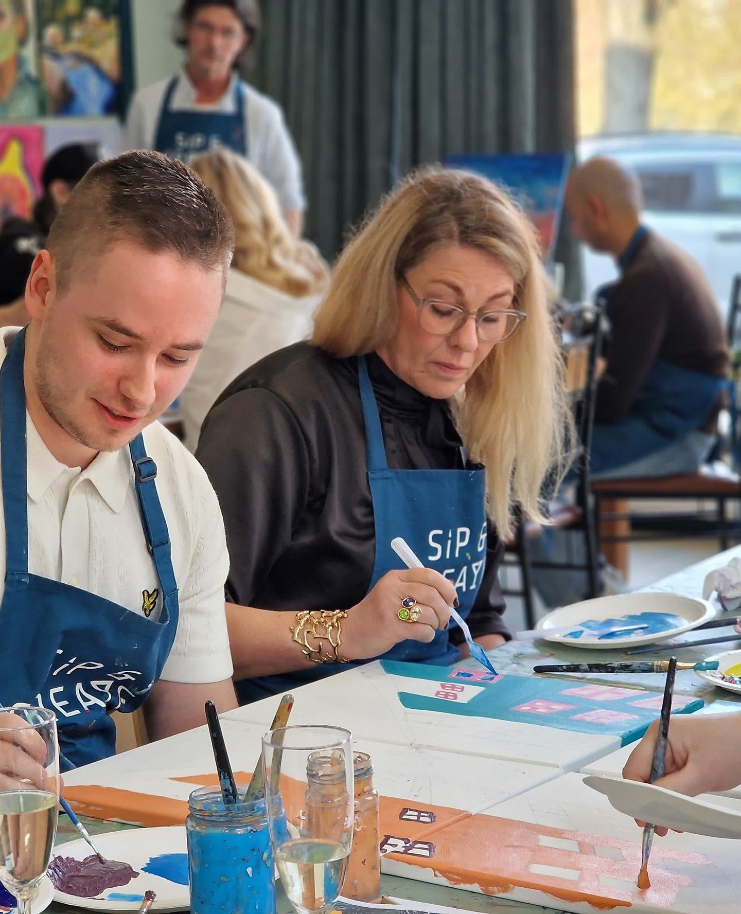 Let creativity influence you work and workplace! ⁠
⁠
#sipandcreatemalmo #paintingevent #artnight #sipandcreate #painting #sipandpaint #malmoart #artinmalmo #kickoff #teambuilding #paintparty #paintingparty #artlab #artlab19