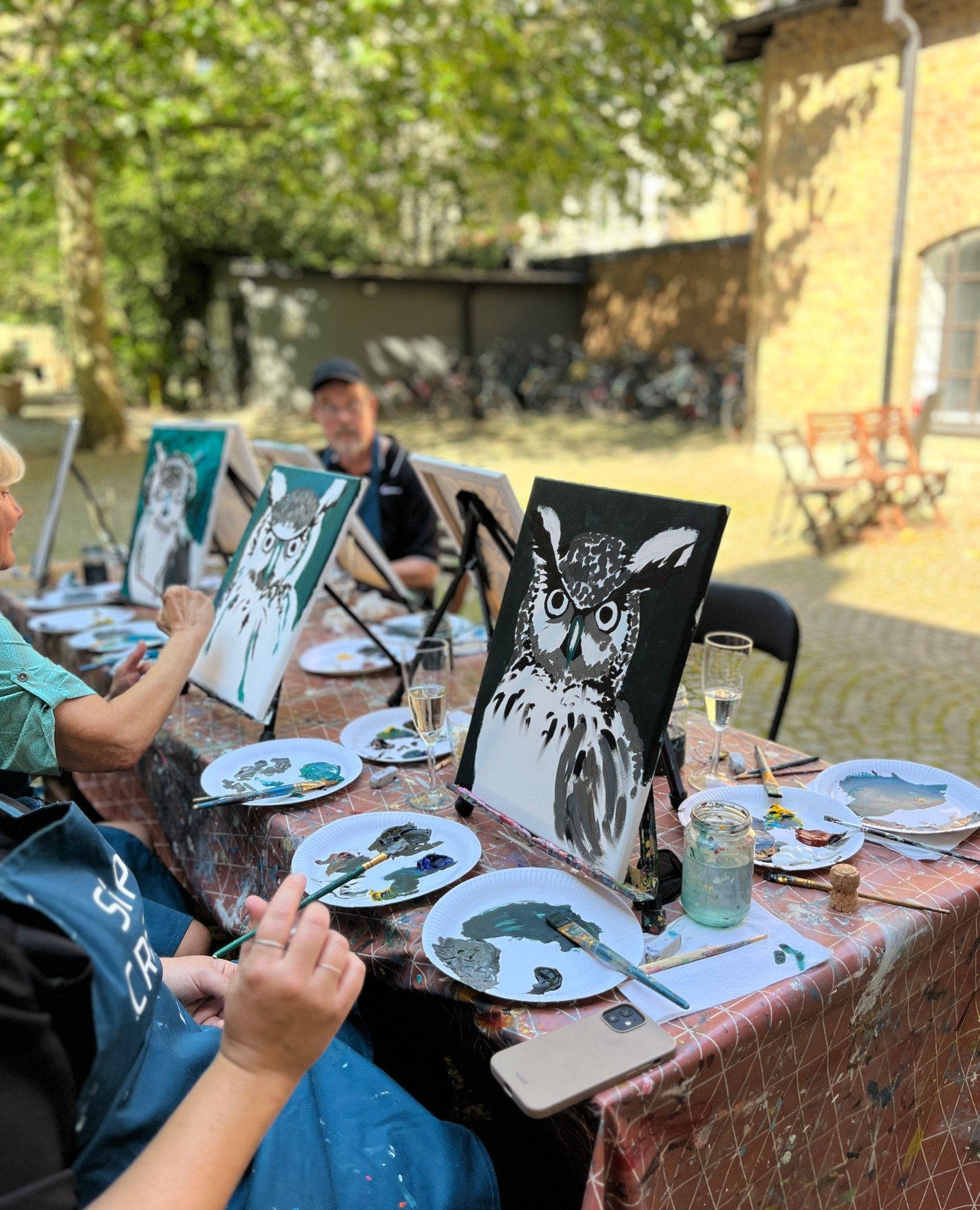 We painted outdoors in our previous studio and guess what? We will offer the same experience at our studio at Falsterbogatan! The tables are set and canvases prepared. Let's take our creativity outdoors! ⁠
⁠
#sipandcreatemalmo #paintingevent #artnigh