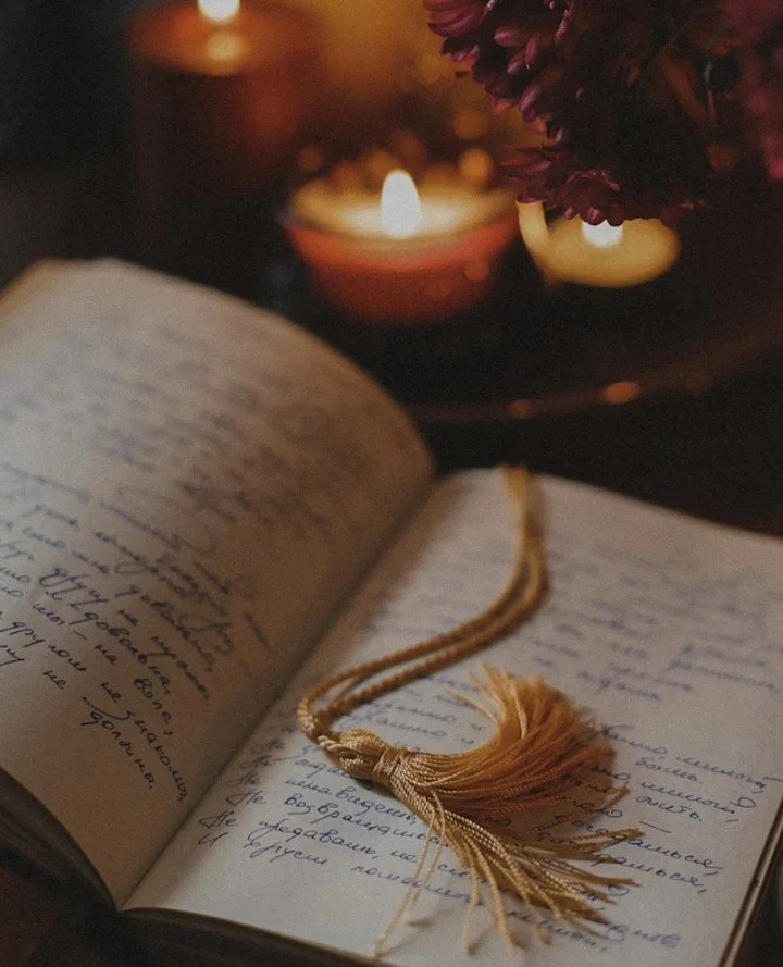 ✨️ NEW WORKSHOP - POETRY WRITING ✨️⁠
⁠
A 3 hours creative workshop with the writer, journalist and poet Maria Rydhagen covering writing exercises, poetry basics, editing and reviewing.⁠
⁠
Perfect for both beginners and experienced writers - no experi