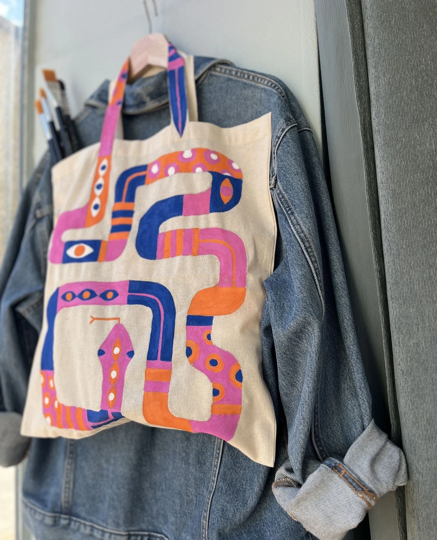 Fresh Spring - Fresh Tote bag 🌞⁠
⁠
#sipandcreatemalmo #paintingevent #artnight #sipandcreate #painting #sipandpaint #malmoart #artinmalmo #kickoff #teambuilding #paintparty #paintingparty #artlab #artlab19