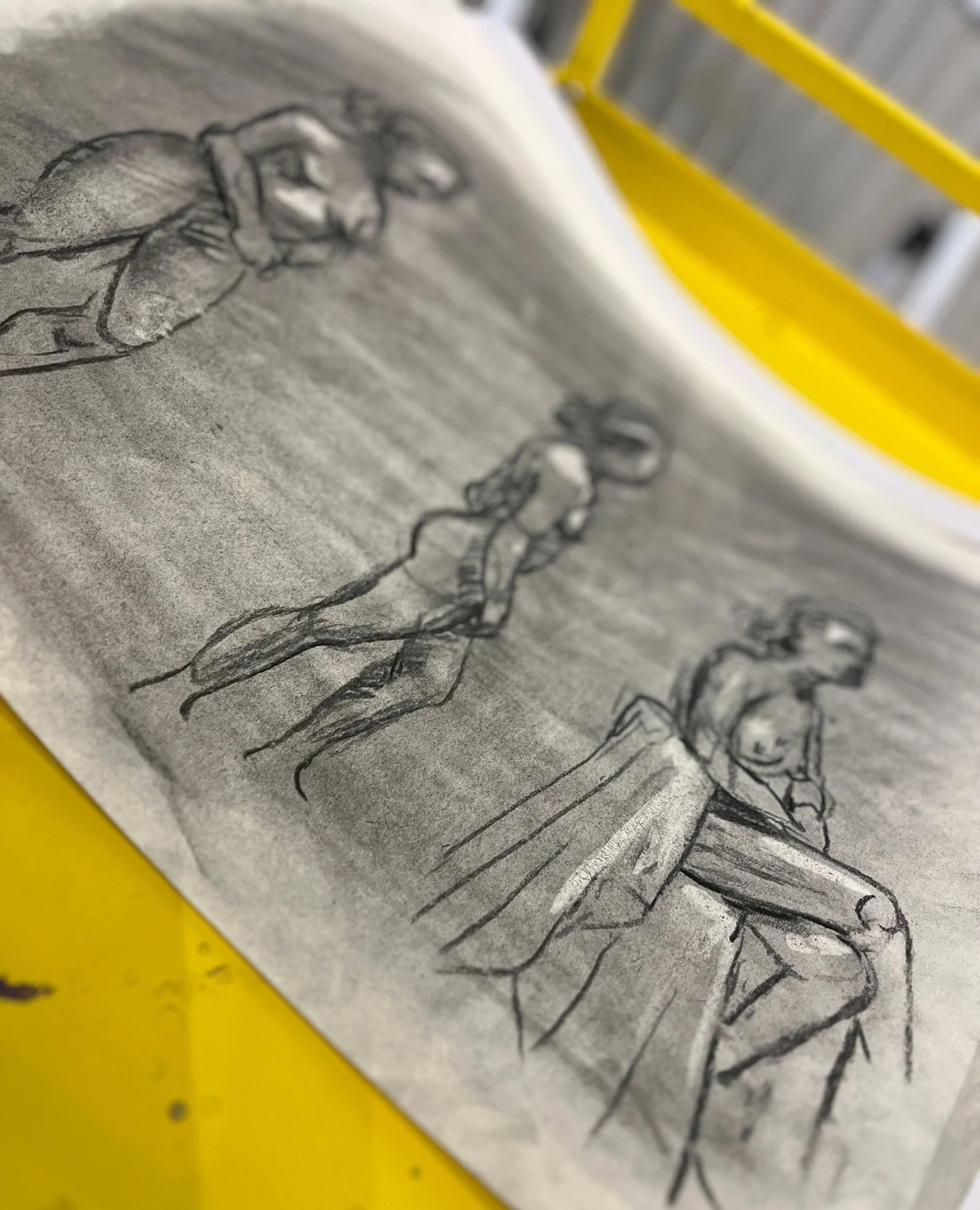 Croquis, a beginner friendly Art Lab experience! Learn the basics of the human body with instructions from an artist and live model! ⁠
⁠
#sipandcreatemalmo #paintingevent #artnight #sipandcreate #painting #sipandpaint #malmoart #artinmalmo #kickoff #