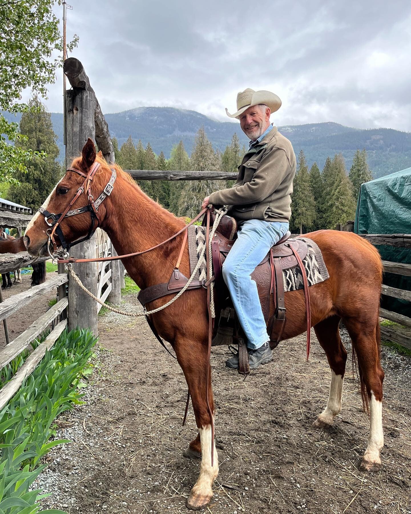 Howdy 🤠

#cco #horses #horseriding #horsebackriding #pemberton #whistler #rideofyourlife #trailriding