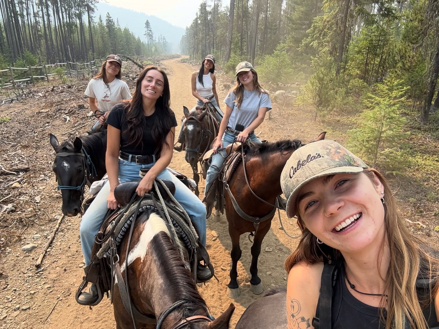 When the girls trip makes it out of the group chat 🐎🍀