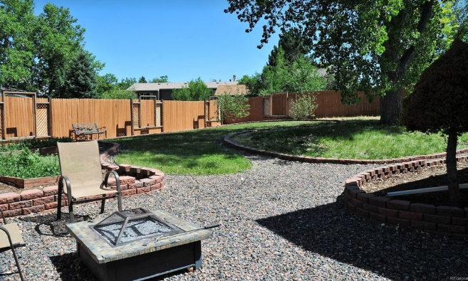 Back_Yard_Landscape.png