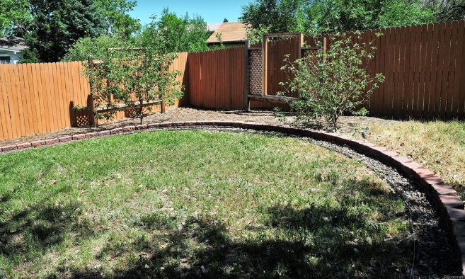 Back_Yard_Landscape_2.png