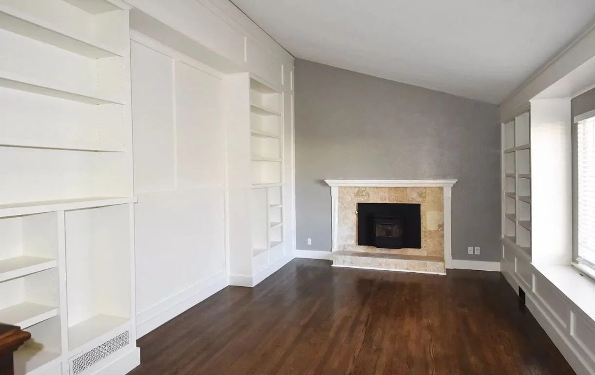 Living Room 1.JPG
