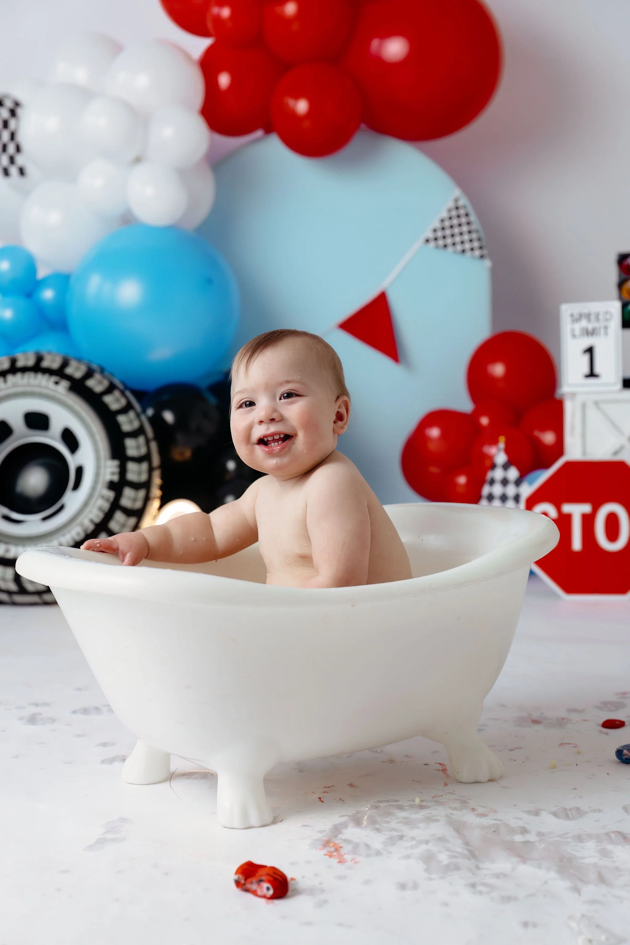 WILLOWANDGREYCO-JULIENCAKESMASH-59.jpg