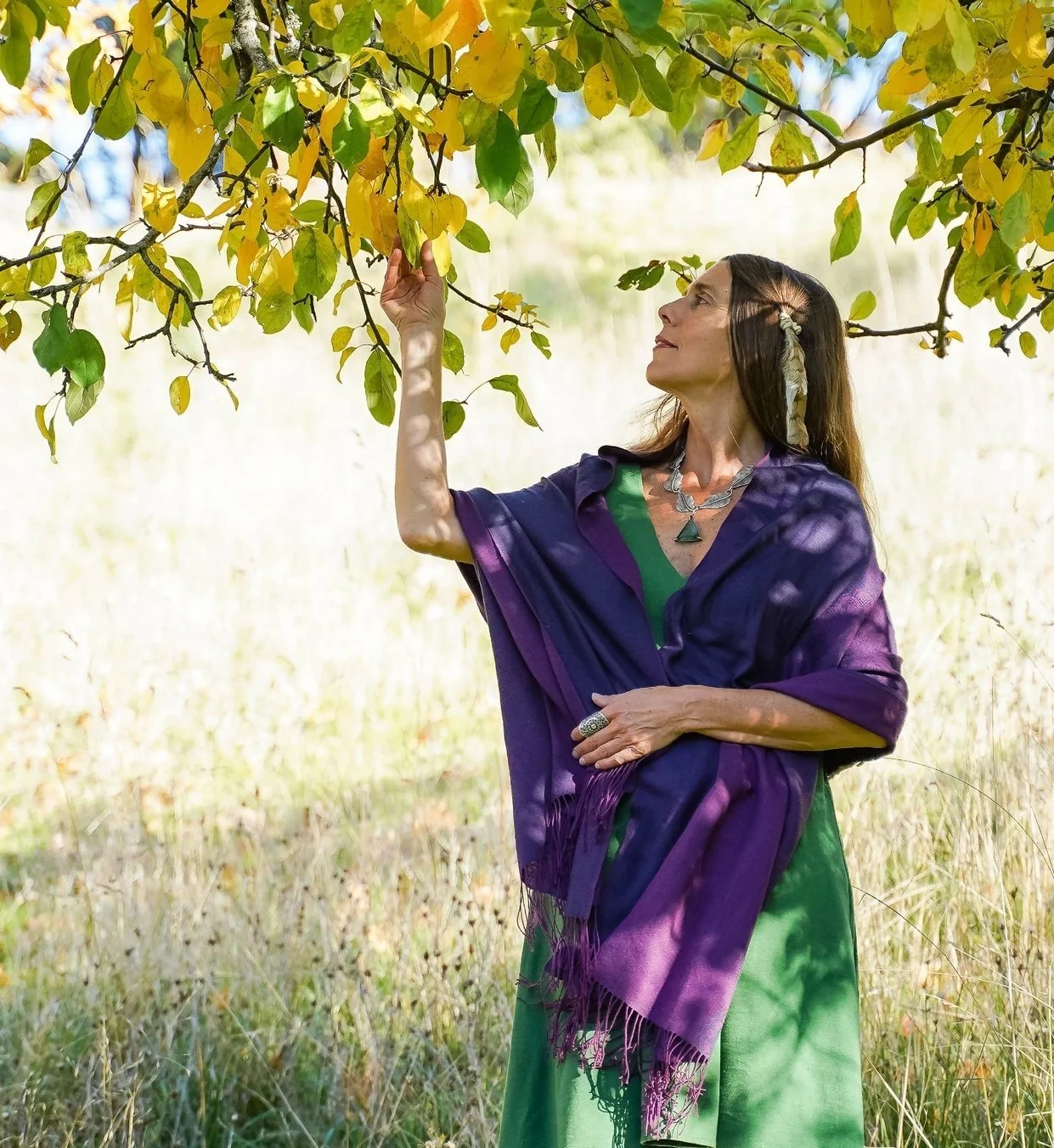 Isa Lara Marié - Interviews and Media