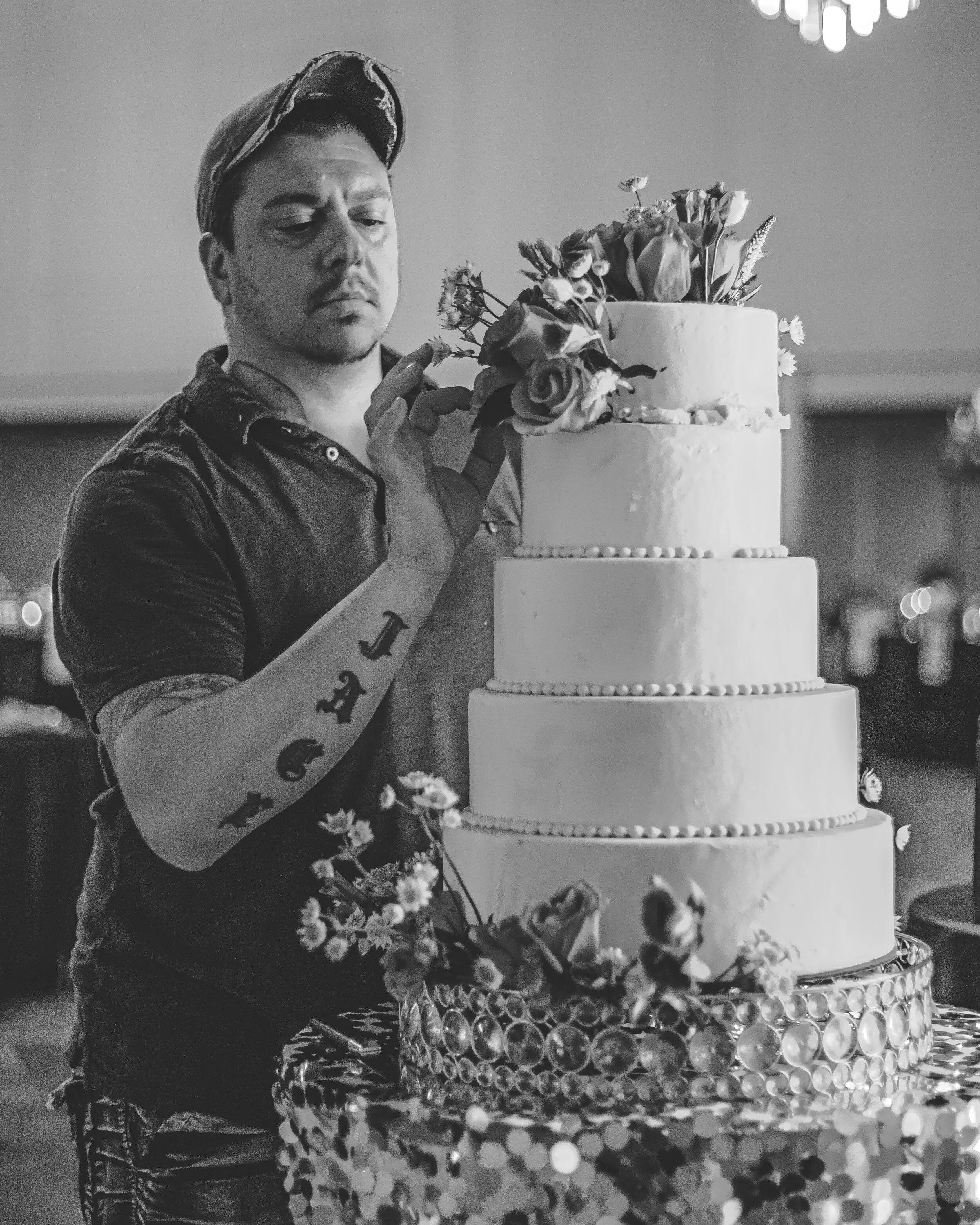 florist with cake.jpg