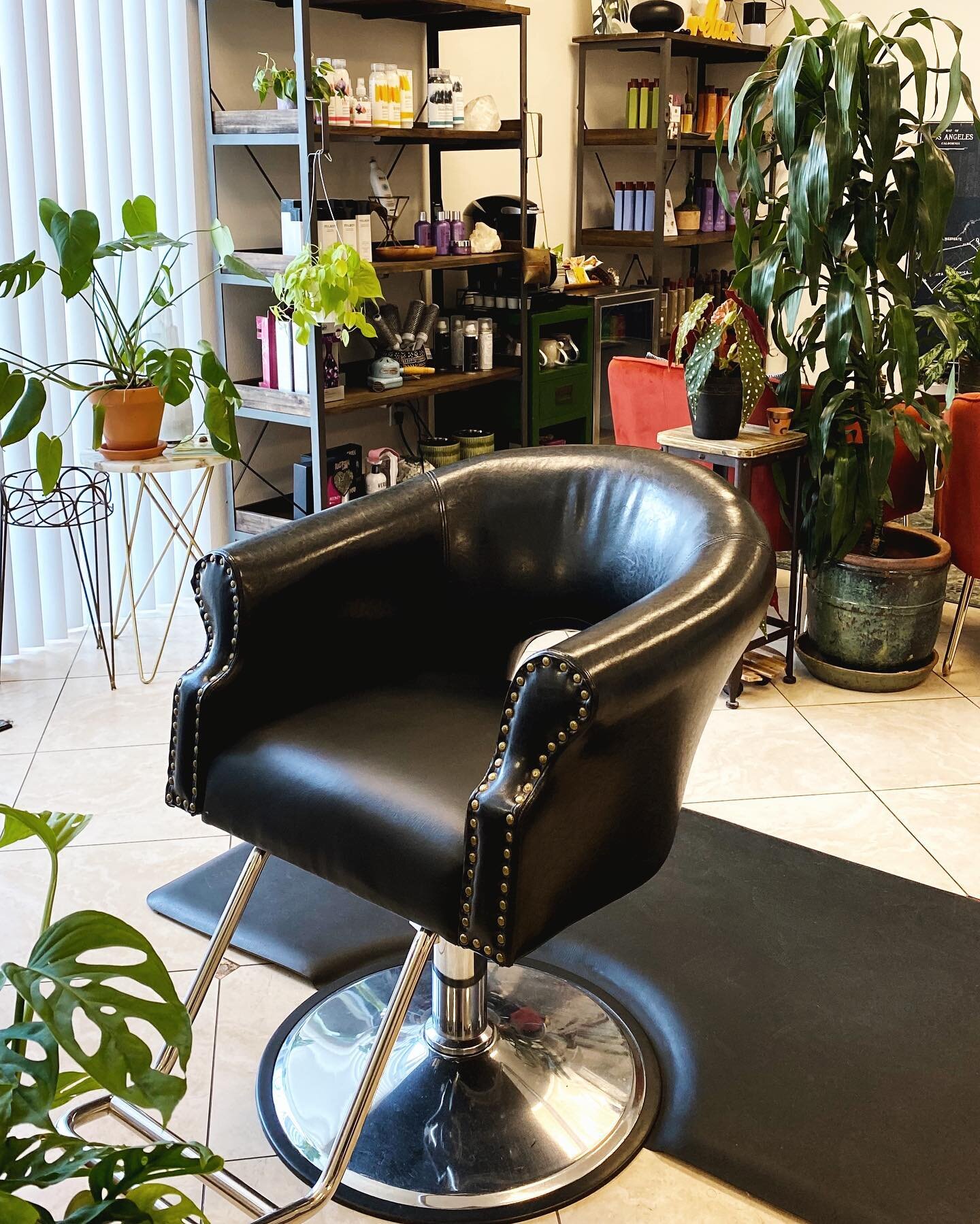 Hair Stylist what dose your career look like after CV-19? 
We are searching for passionate stylist to share our intimate space for greater opportunities of connection with your Craft + Guests. Habitat was created with the stylist in mind, think of it